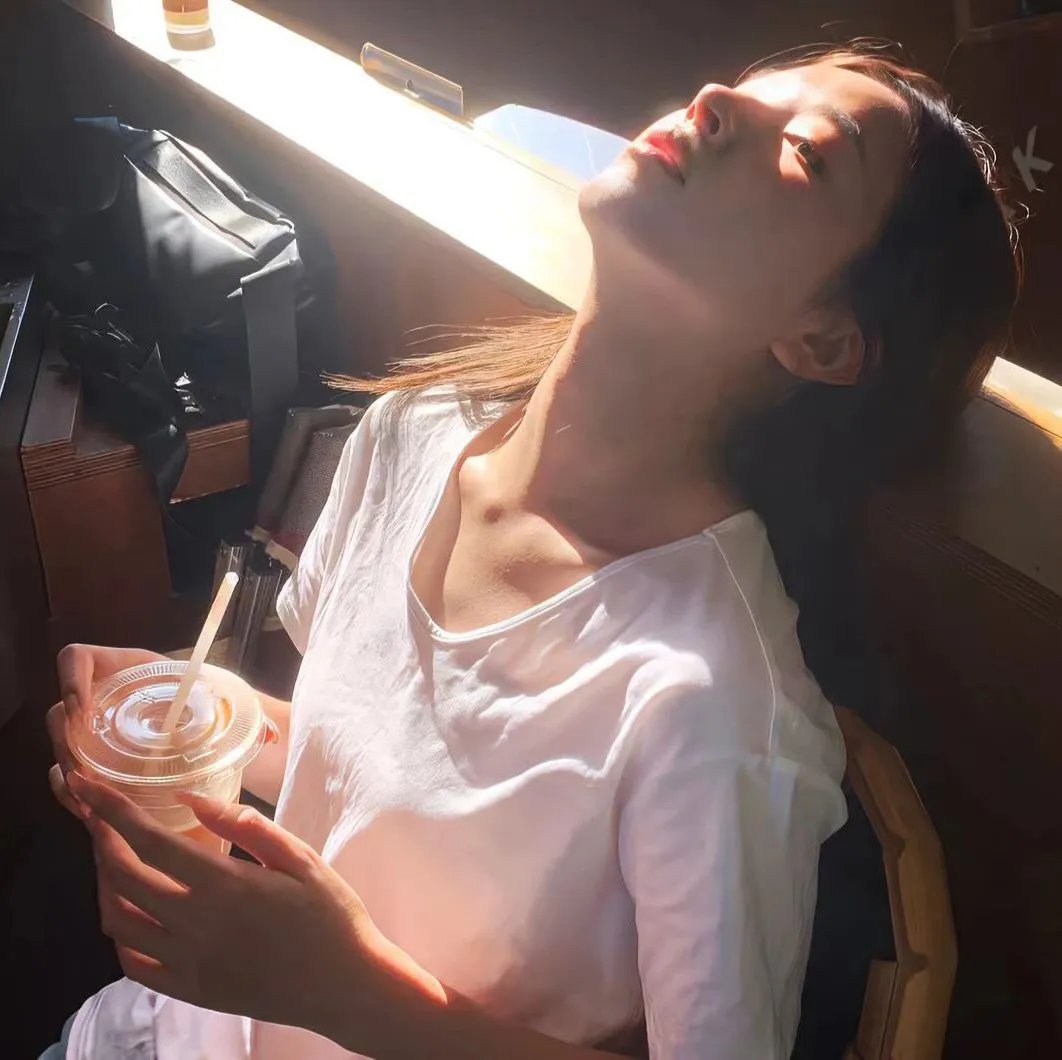 女人的秘密封面